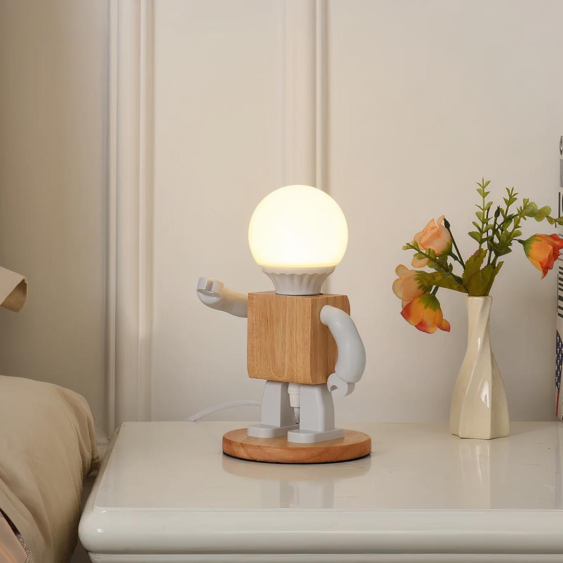 Img_12_2023_lampe_de_chevt_petit_robot_pour_garçon_11