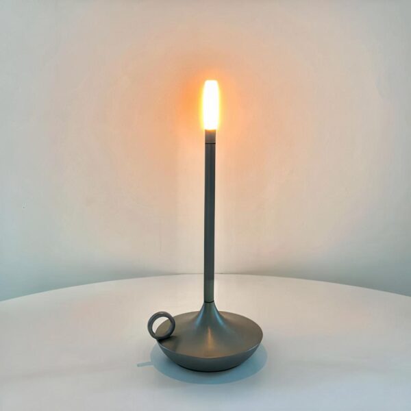 Lampe de chevet tactile et rechargeable style bougeoir