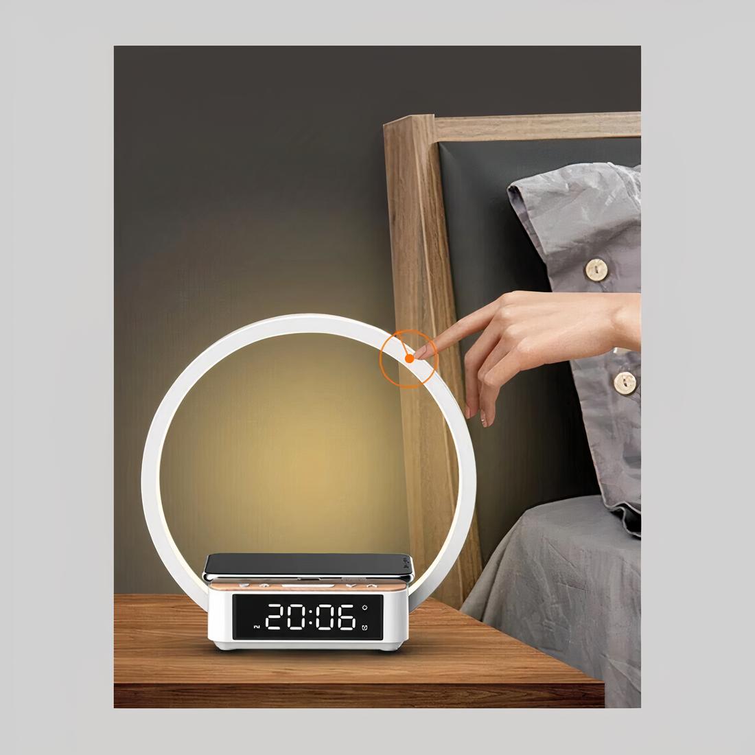 Img_12_2023_lampe_de_chevet_chargeur_de_telephone_a_induction_e