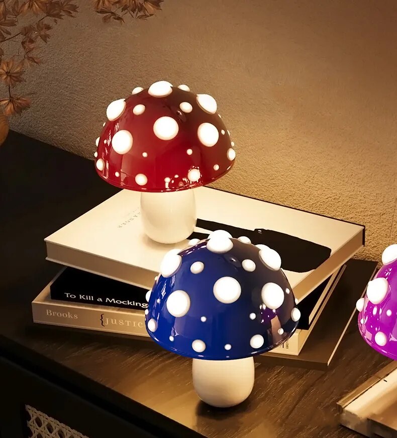 Img_12_2023_lampe_de_chevet_en_metal_et_forme_de_champignon_2