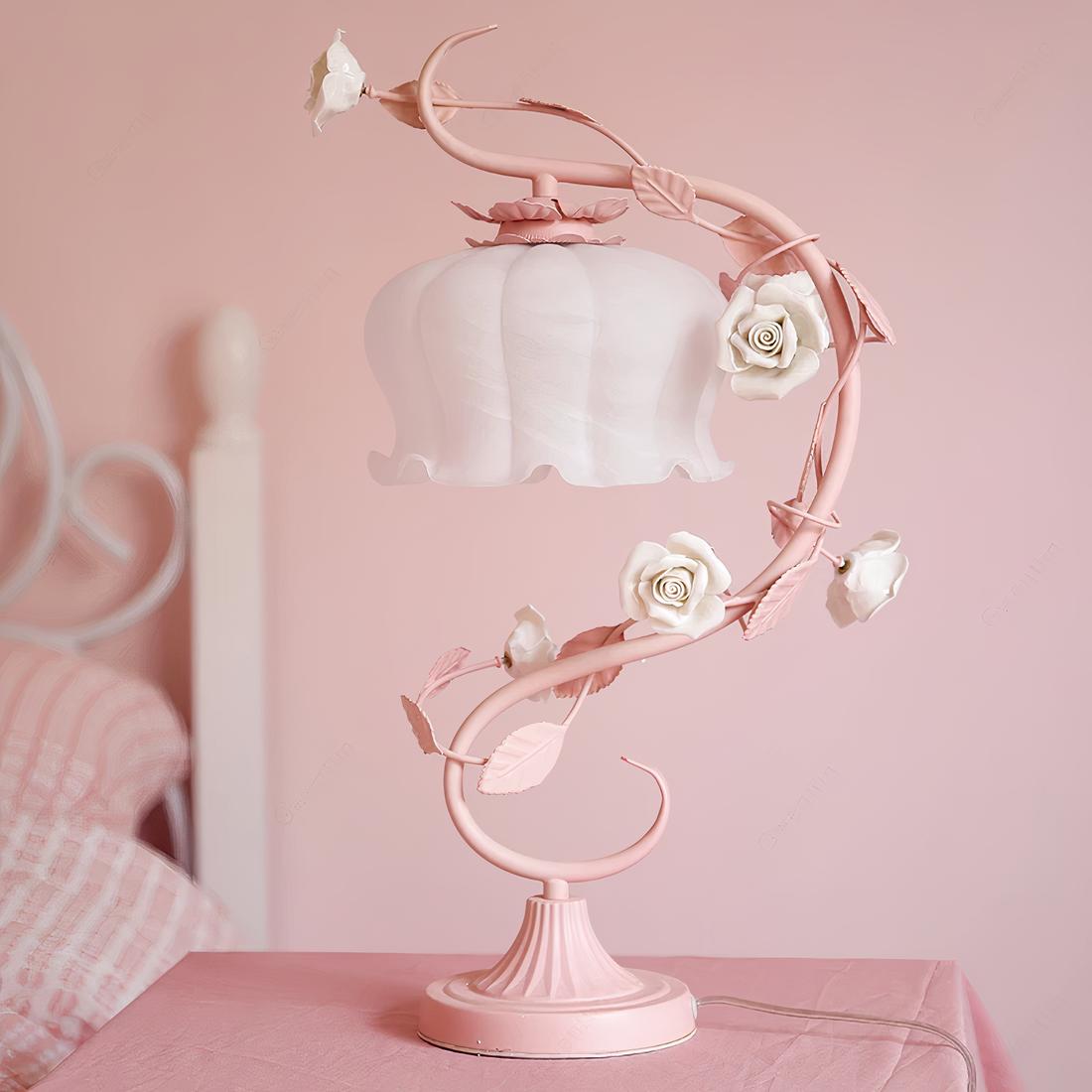 Img_12_2023_lampe_de_chevet_romantique_en_metal_et_ceramique_7