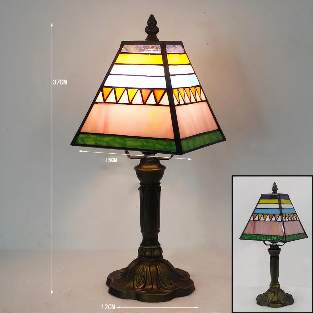 IMG_12_23_lampe_chevet_style_tiffany_carree_3.jpeg