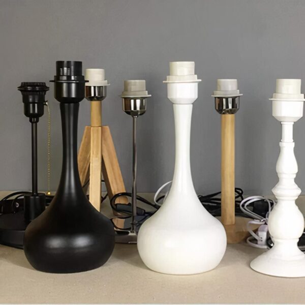 Pied de lampe de chevet en bois et métal