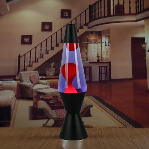 lampe à lave orange posée sur une table