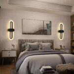 Lampe de chevet chambre murale à led posée au-dessus d'un lit