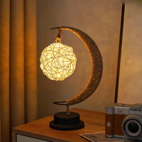 Lampe de chevet rotin en forme de lune et boule