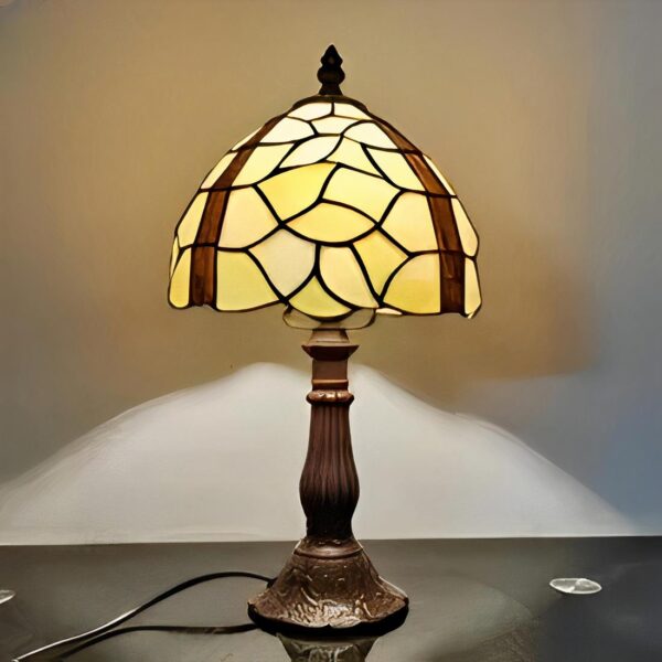 Lampe de chevet vintage en verre style Tiffany avec base en aluminium foncé