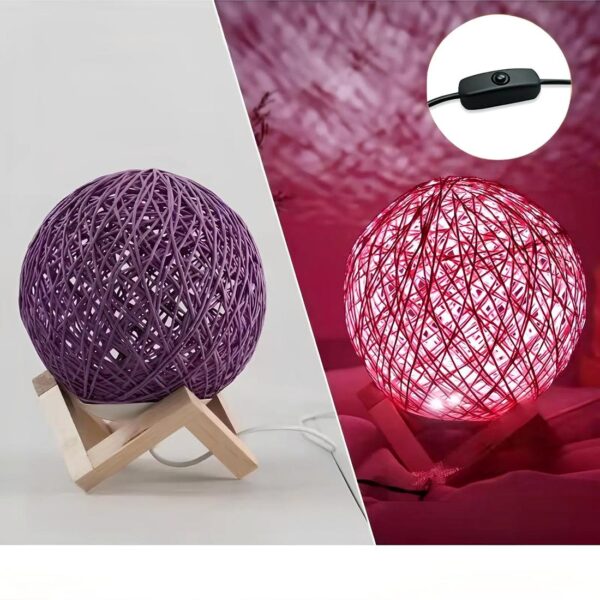 Lampe de chevet avec boule en rotin coloré