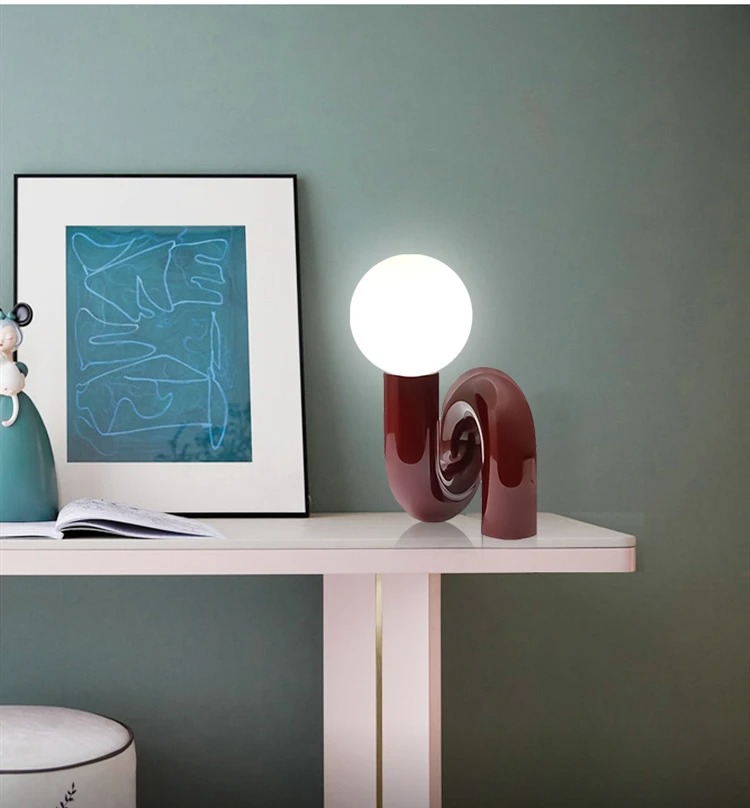 IMG_04_2024_lampe_chevet_design_moderne_tube_boule_lumineuse_7
