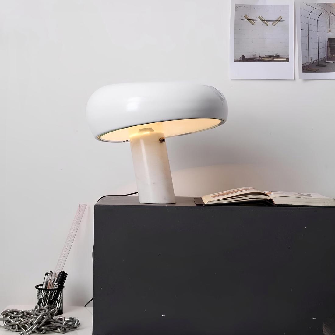 IMG_04_2024_lampe_chevet_forme_champignon_marbre_3